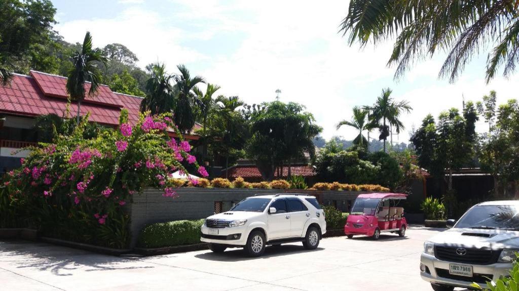 Royal Lee Resort And Spa Nai Yang Beach Eksteriør bilde