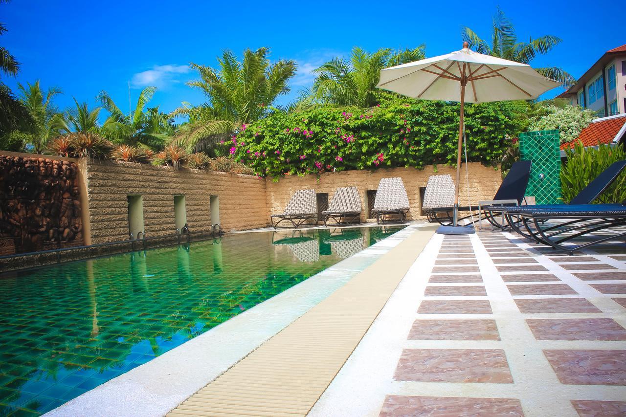 Royal Lee Resort And Spa Nai Yang Beach Eksteriør bilde